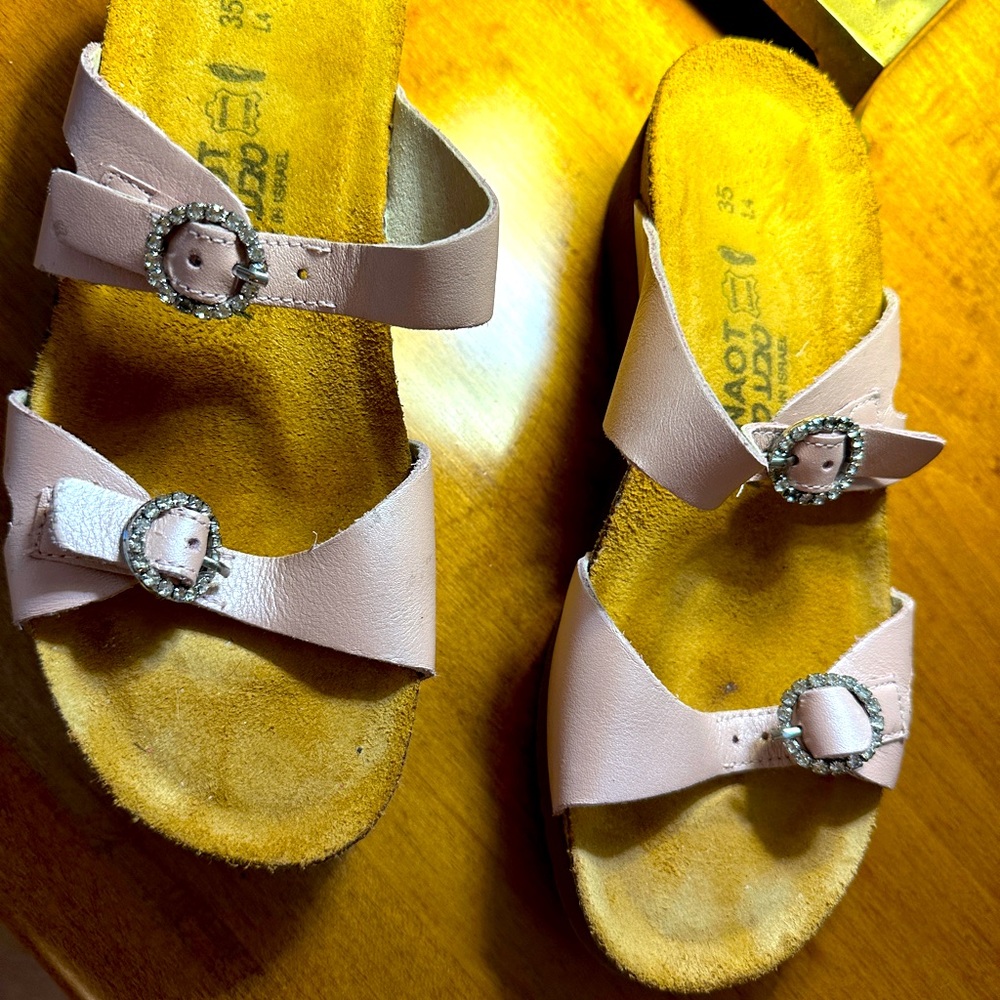 NAOT Kate PINK ELEGANT SANDALS 
2 Strap Adjustable Sandal Women's EU  35 NWOT - Picture 3 of 8